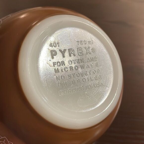 Pyrex 401 Bowl Vintage Brown Woodland Round Bowl 750mL Excellent Condition - Picture 5 of 5